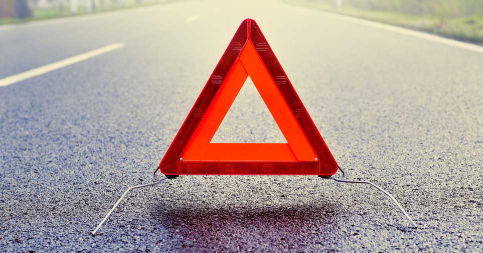 triângulo de sinalização de acidentes de trânsito