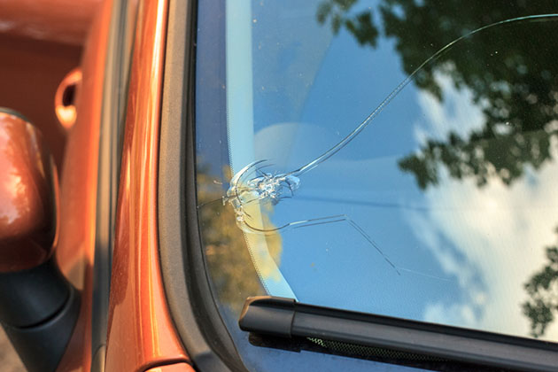 trinca nos vidros do carro